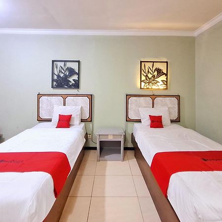 Reddoorz Near Stadion Semeru Lumajang Jawa Timur 외부 사진