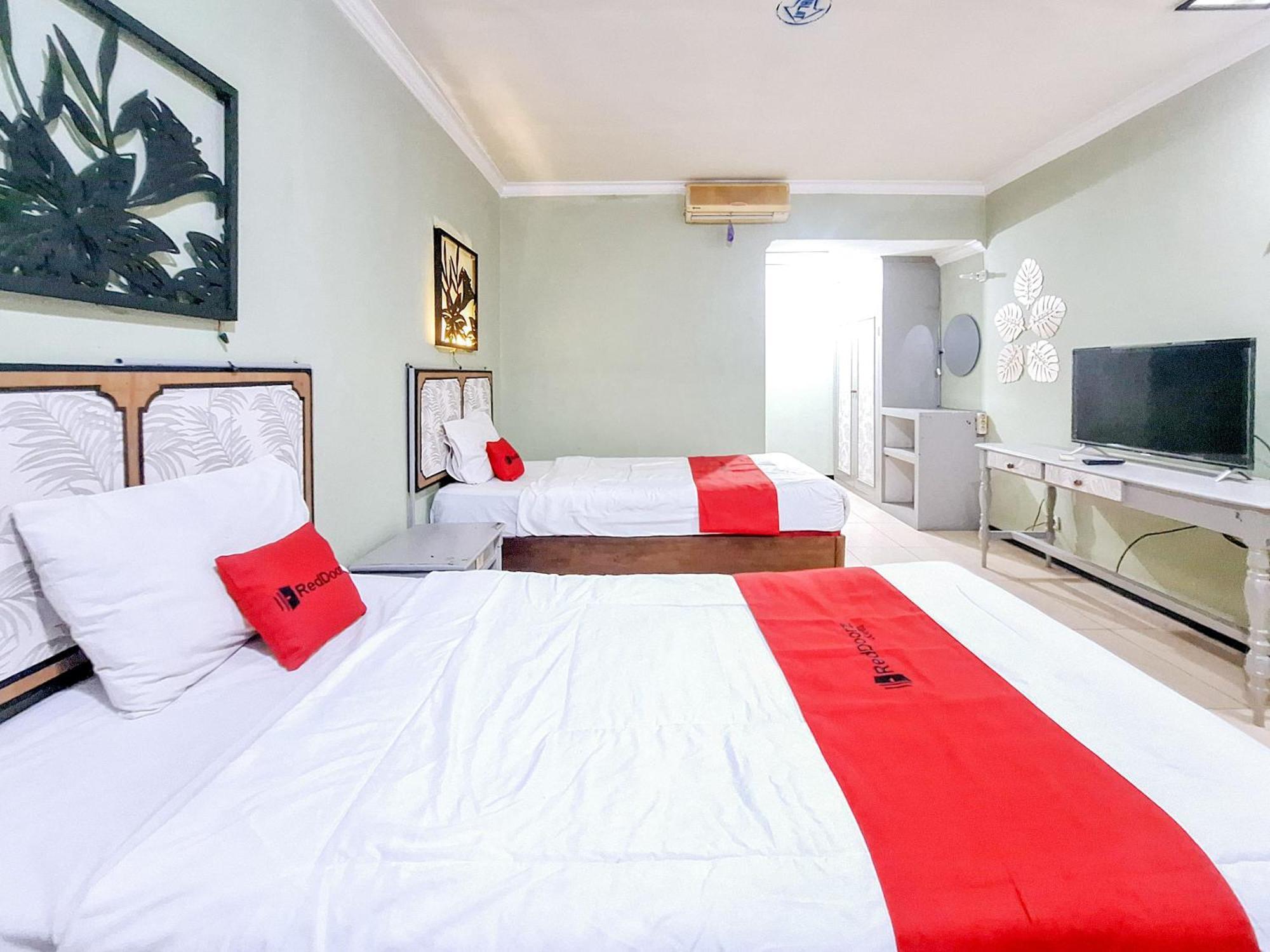 Reddoorz Near Stadion Semeru Lumajang Jawa Timur 외부 사진